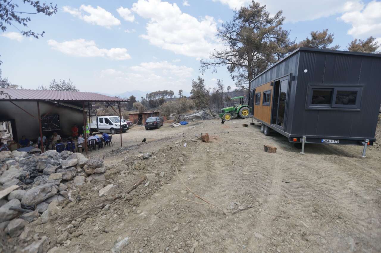 Muğla Büyükşehir Belediyesi Yangın Mağdurlarının Yanında 7